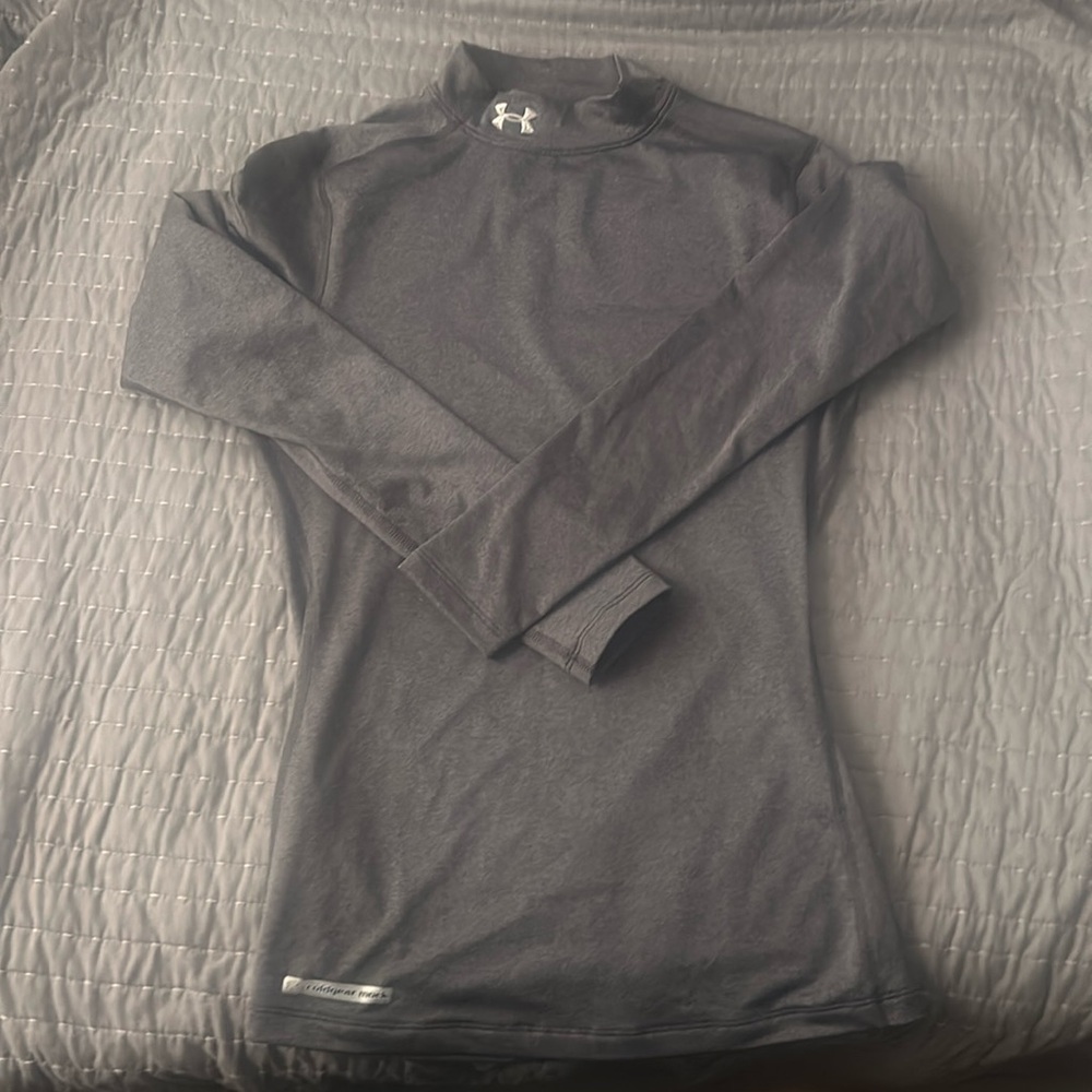 Under Armour fleece lined gray long sleeve